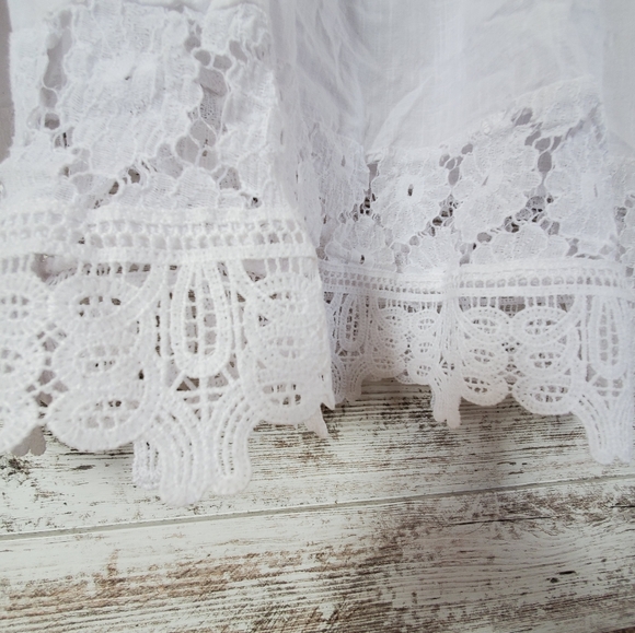 Boho Flowy White Lacy Embroidered Top - Picture 7 of 11
